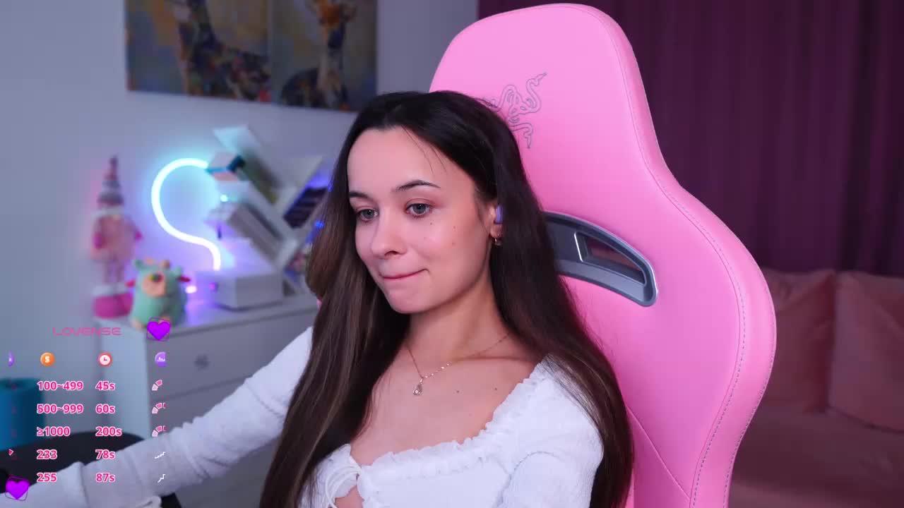 JuicyAngel Adult Chat October 7, 2025