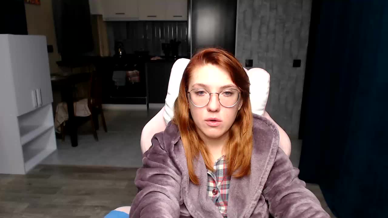 Regimasmile Adult Chat October 7, 2025