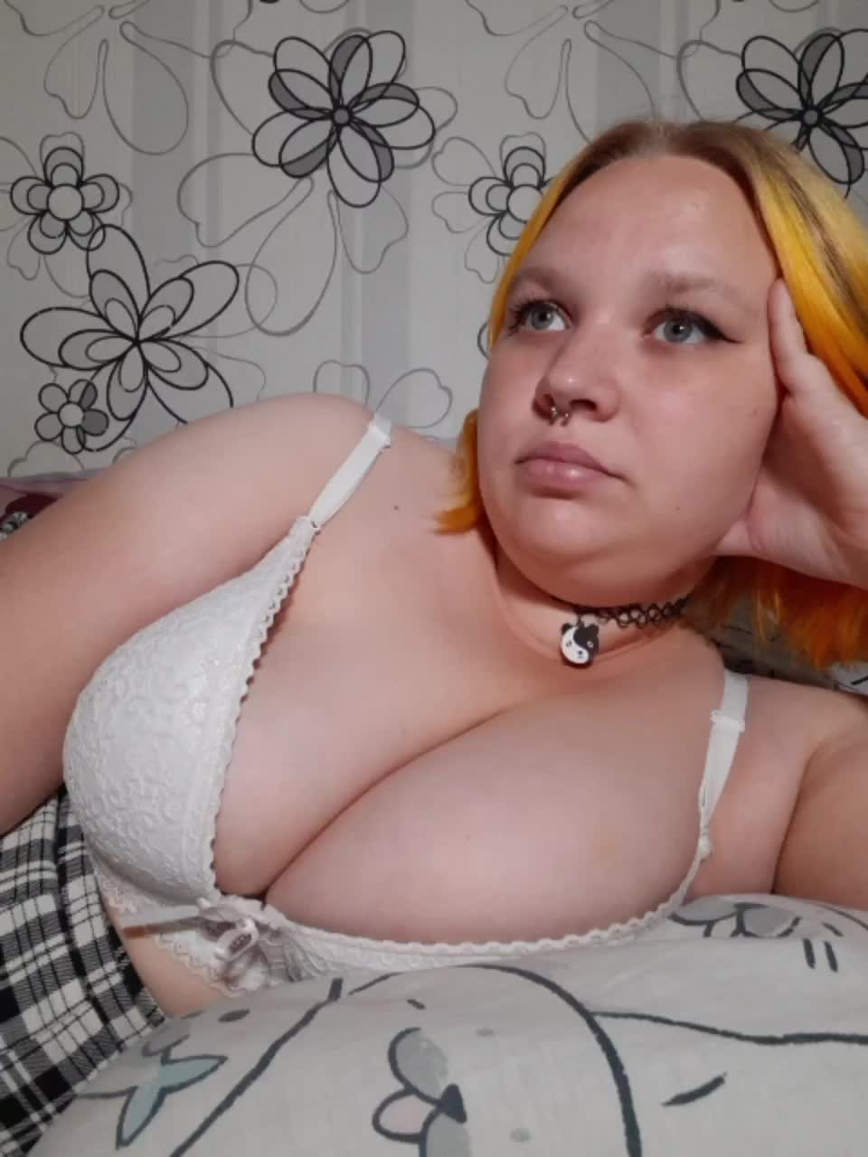 -MeooW- Adult Chat October 7, 2025