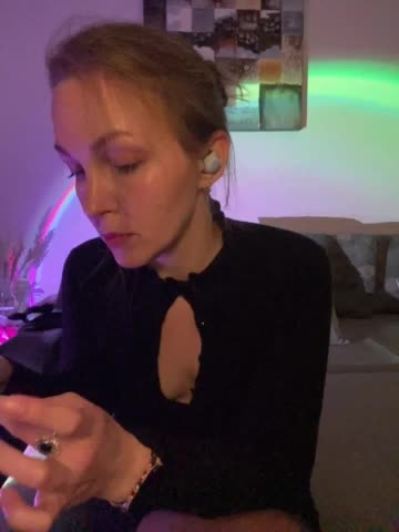 Alisasqrl Adult Chat October 7, 2025