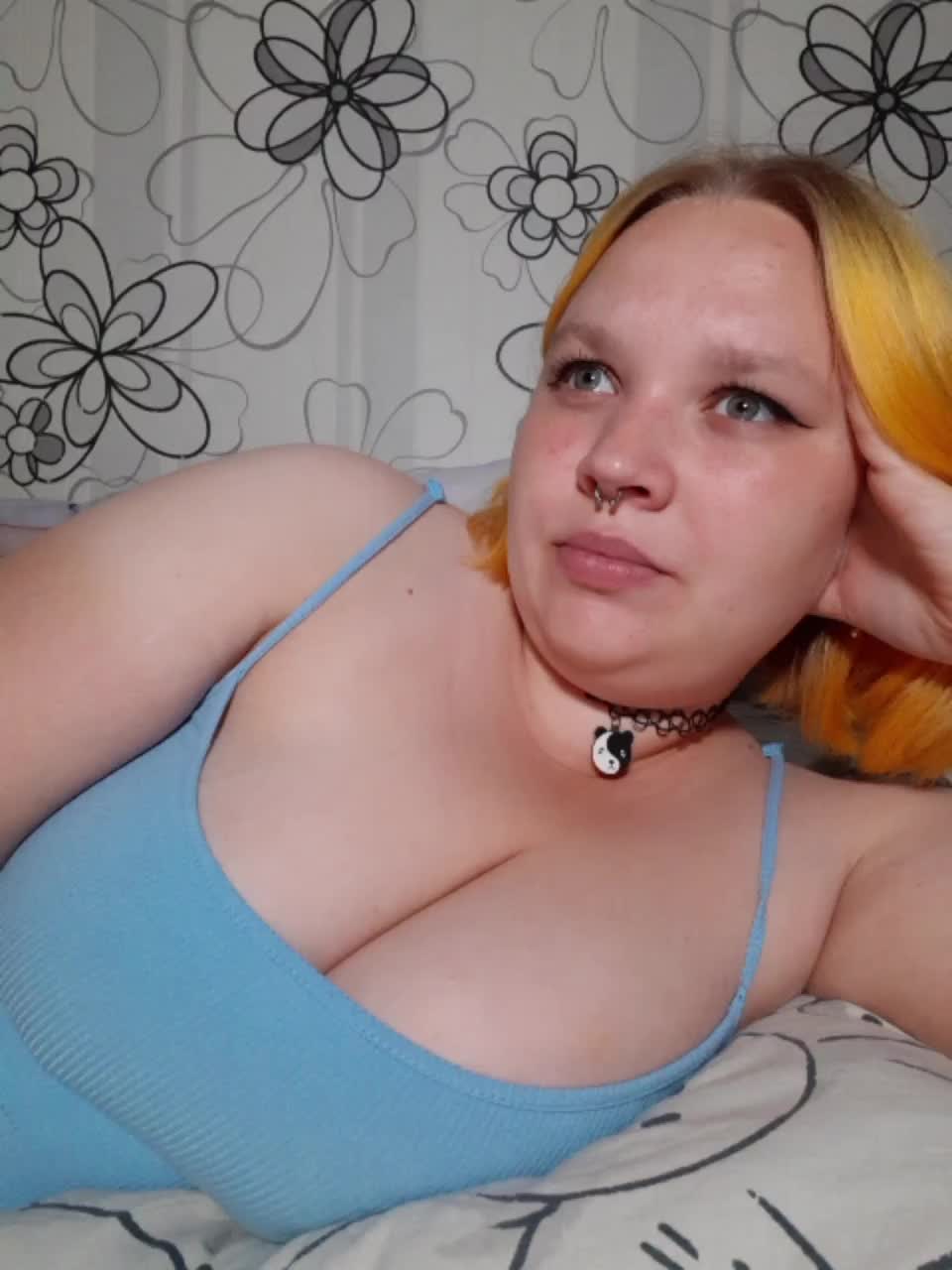 -MeooW- Adult Chat October 7, 2025