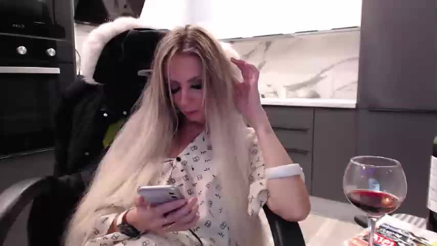 blondalina Adult Chat October 7, 2025