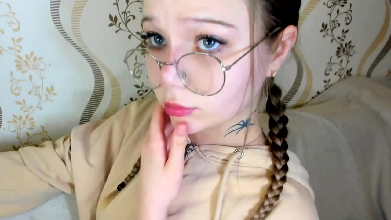 MelMooon Adult Chat October 7, 2025