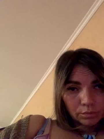 Ella-Pearlie Adult Chat October 7, 2025