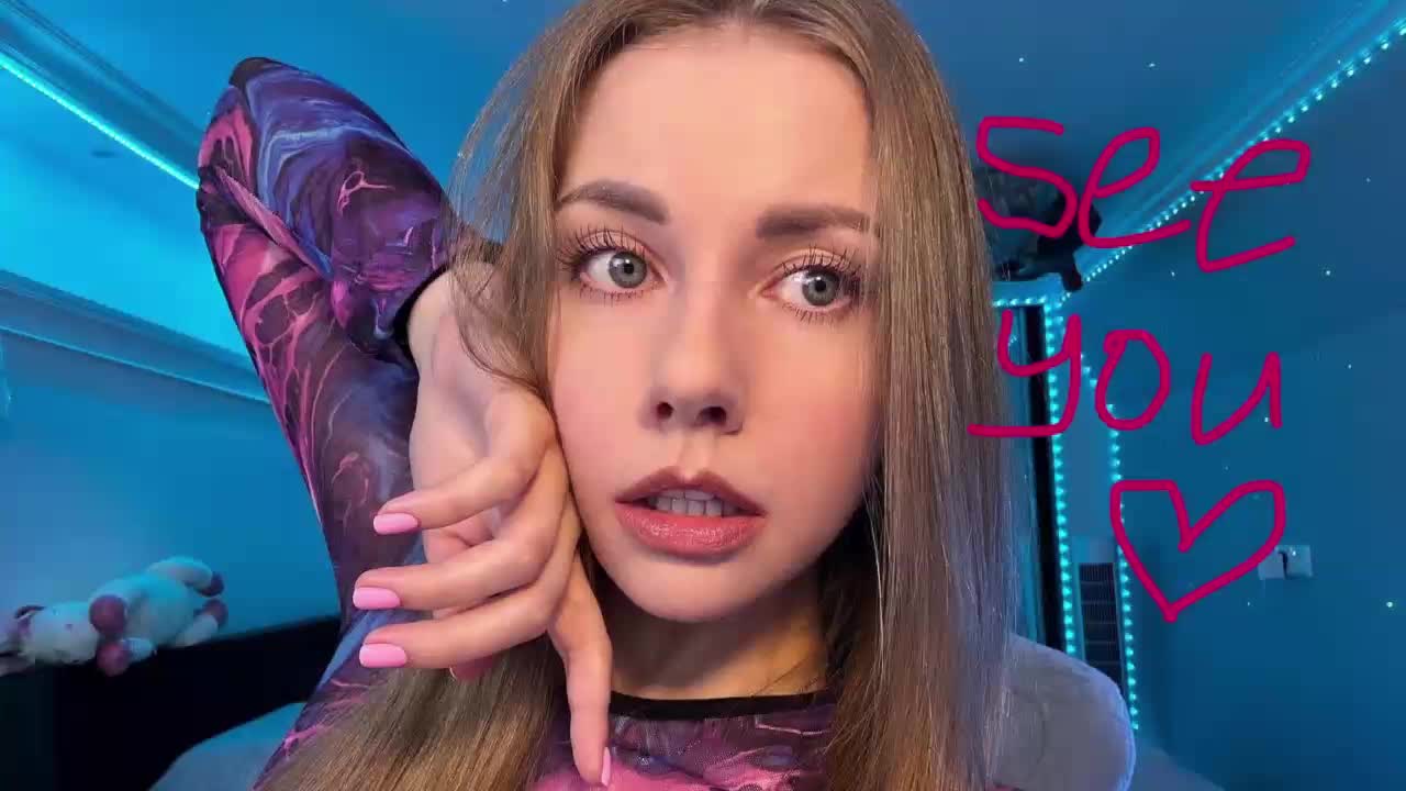 VikkiExtraCheese Adult Chat October 7, 2025