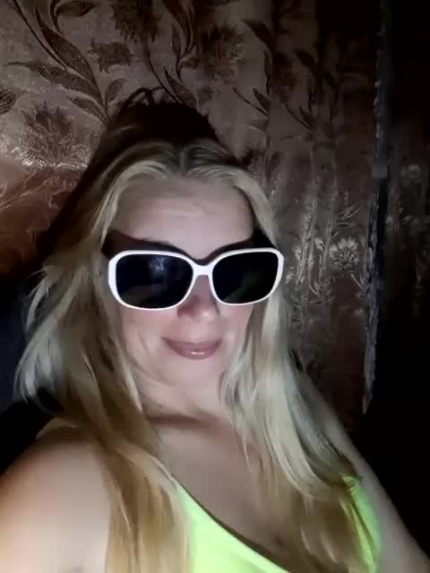 -nelya- Adult Chat October 7, 2025