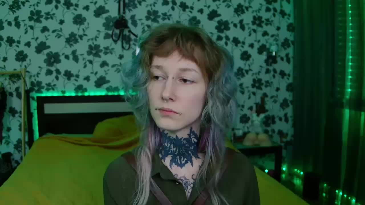 LittleSpaceMouse- Adult Chat October 7, 2025