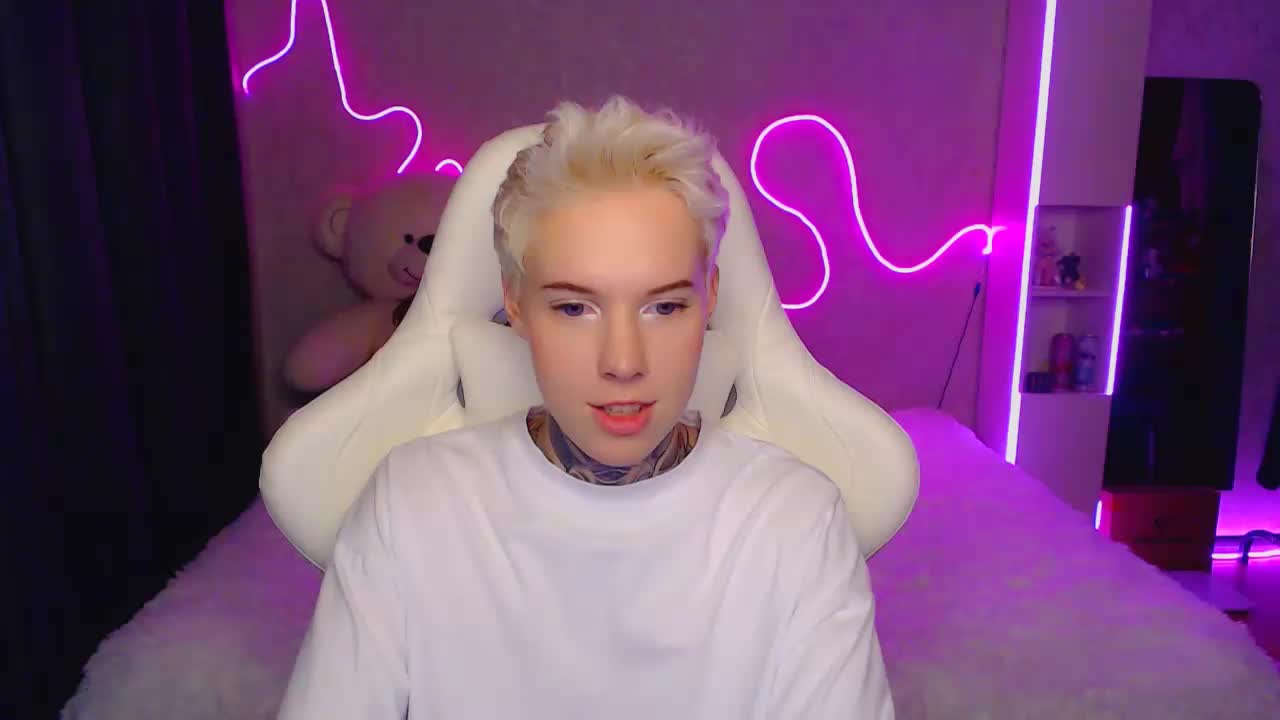 tezes Adult Chat October 7, 2025