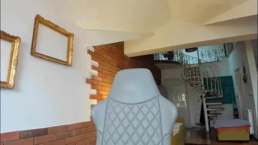 alice_ginger Adult Chat October 7, 2025