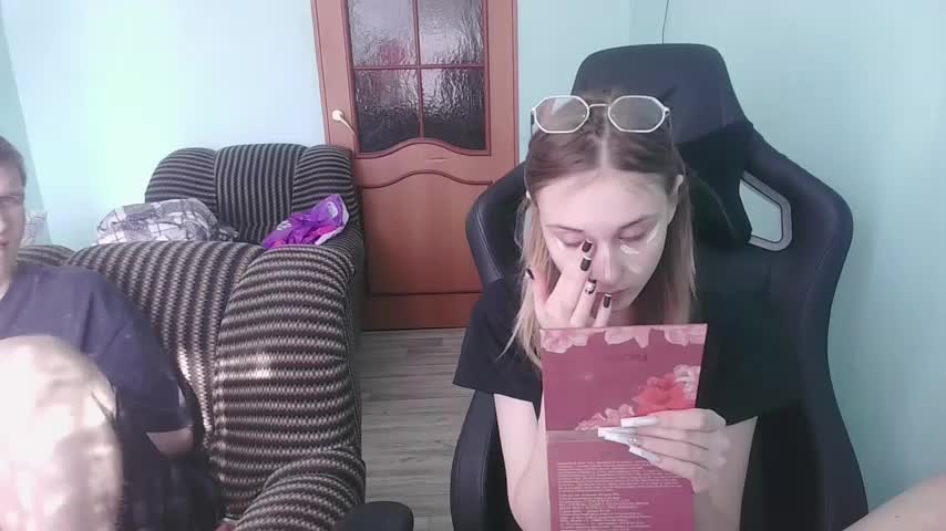 emolina1337 Adult Chat October 7, 2025