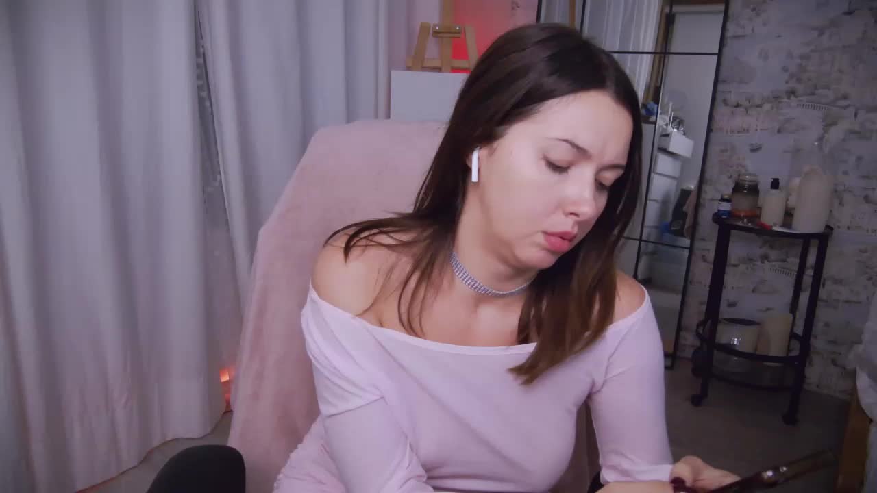 LOVEIS- Adult Chat October 7, 2025