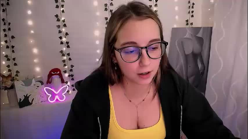 yours_piece_of_happiness_ Adult Chat October 7, 2025