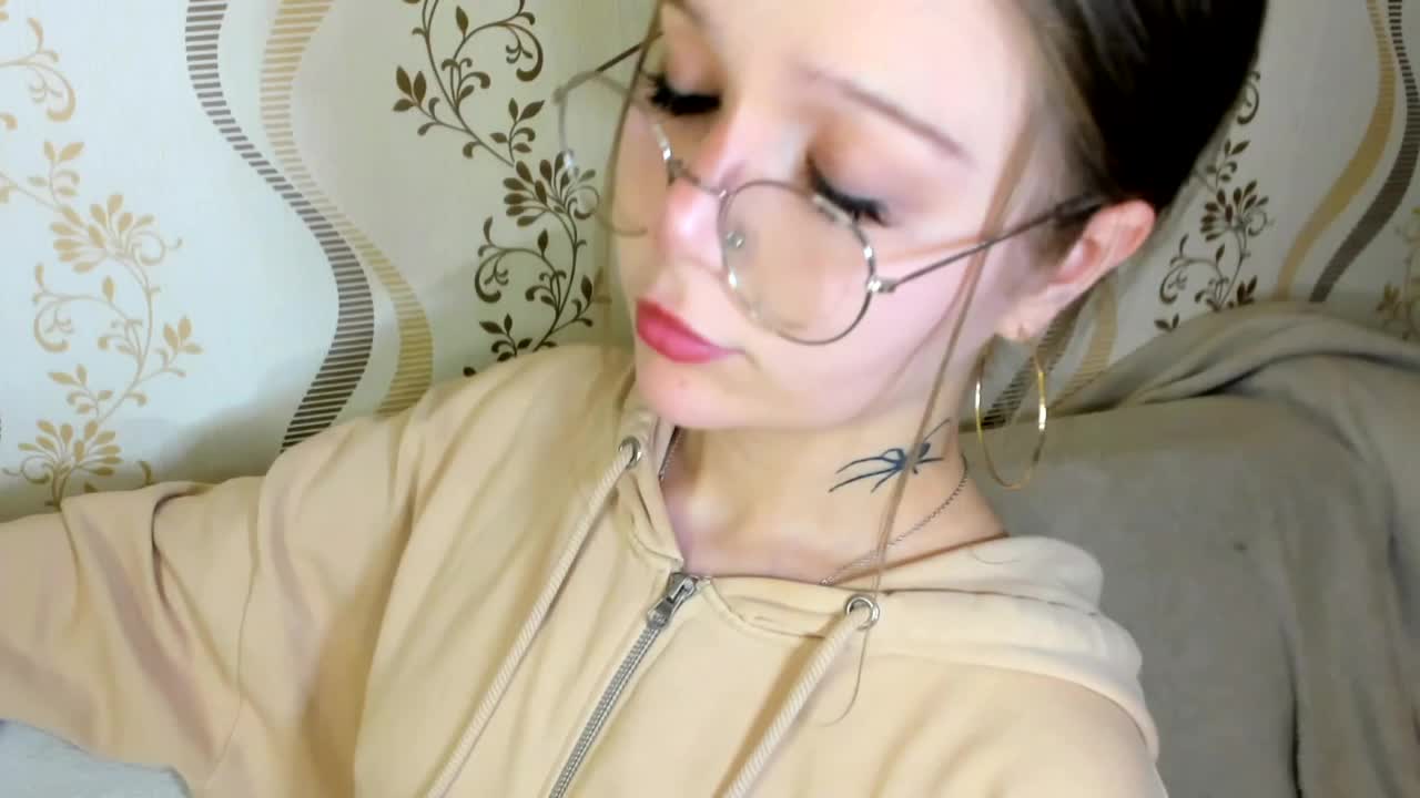 MelMooon Adult Chat October 8, 2025