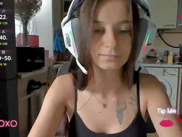 KikNika Adult Chat October 7, 2025