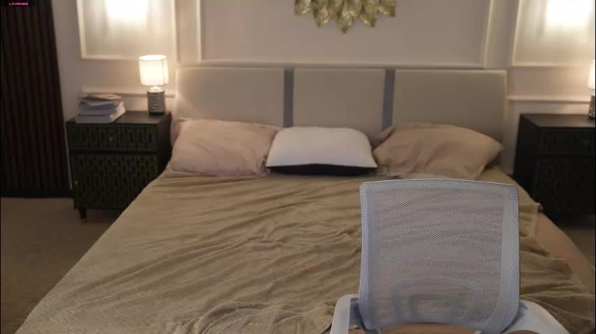 anabel054 Adult Chat October 8, 2025