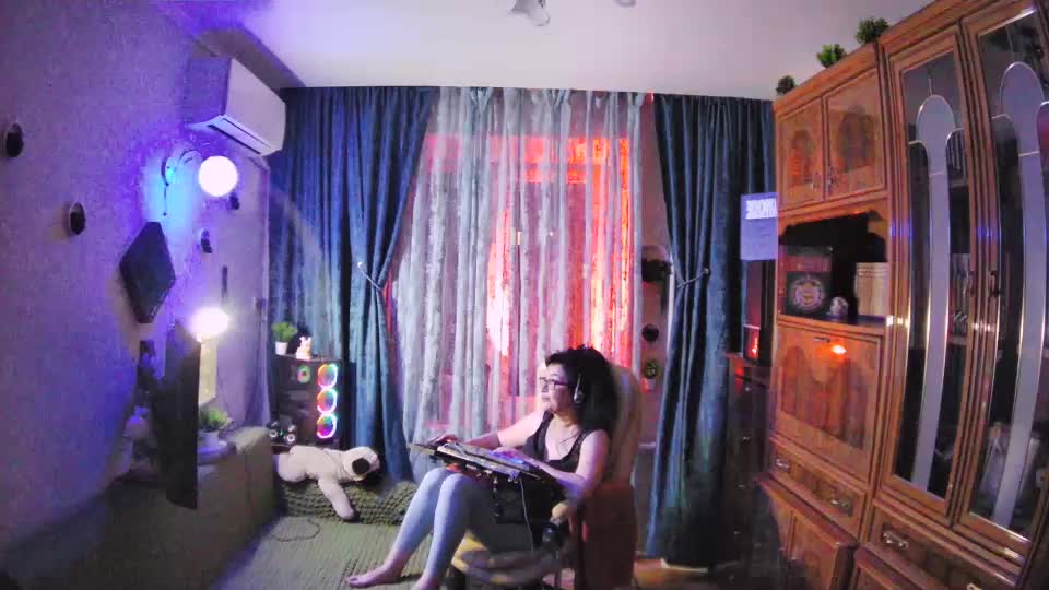 Infodar Adult Chat October 8, 2025