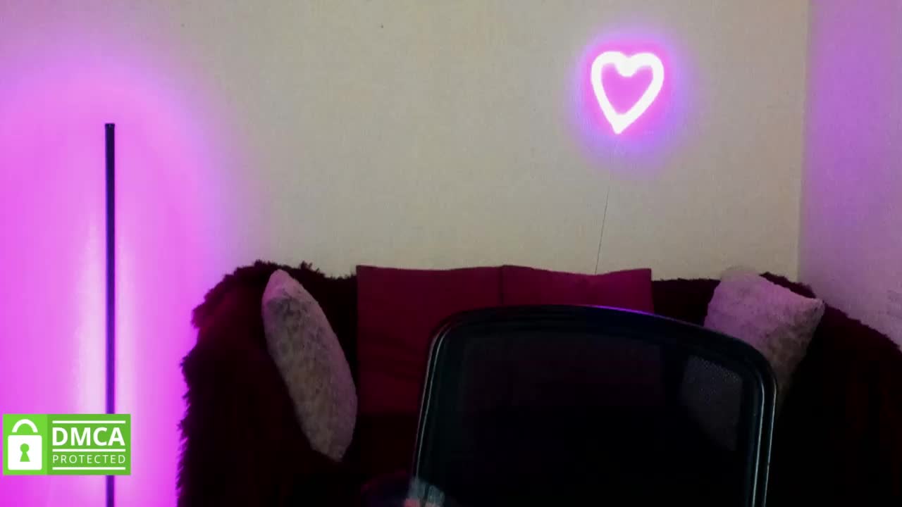 Aliciaredluv Adult Chat October 8, 2025