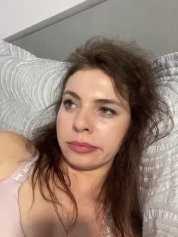 CurlyLara Adult Chat October 8, 2025