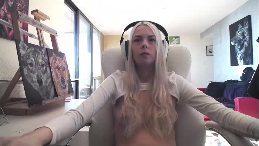 tinykylie Adult Chat October 8, 2025