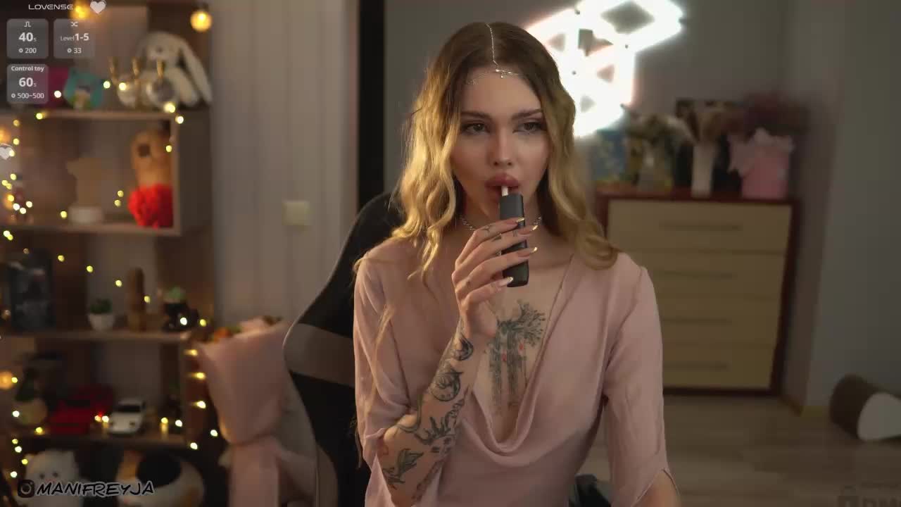 ManiFreyja Adult Chat October 8, 2025