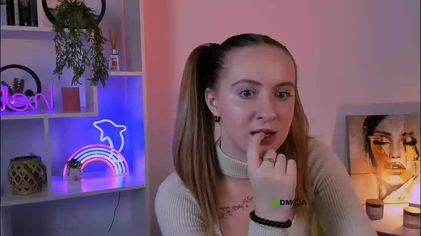 mila_glow Adult Chat October 8, 2025