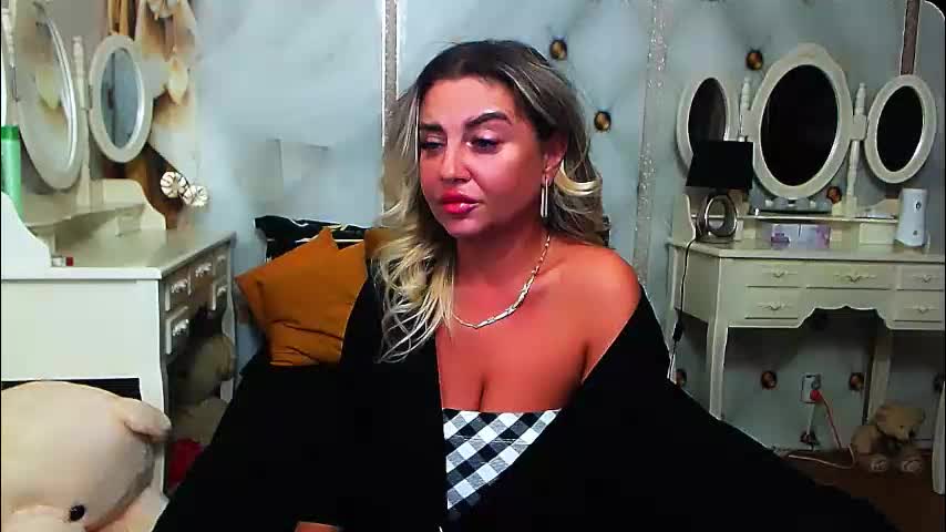 catpussy4 Adult Chat October 8, 2025