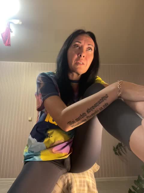 Karolina_Milf Adult Chat October 8, 2025