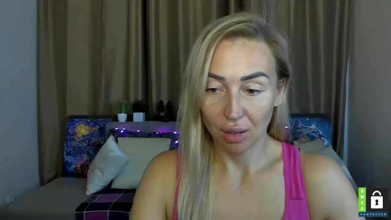 Jullyblondkiss Adult Chat October 8, 2025