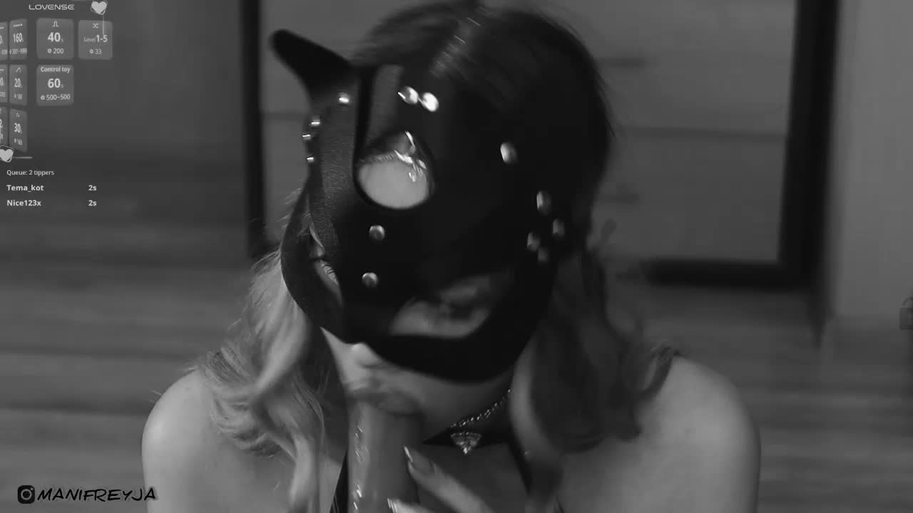 ManiFreyja Adult Chat October 8, 2025