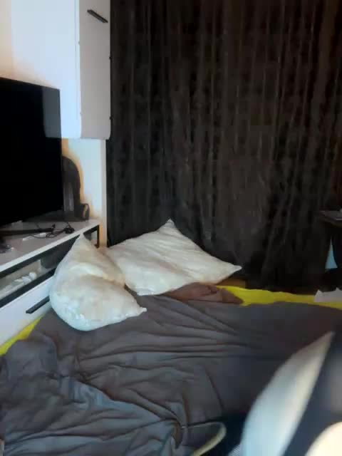 Vertigo1907 Adult Chat October 8, 2025