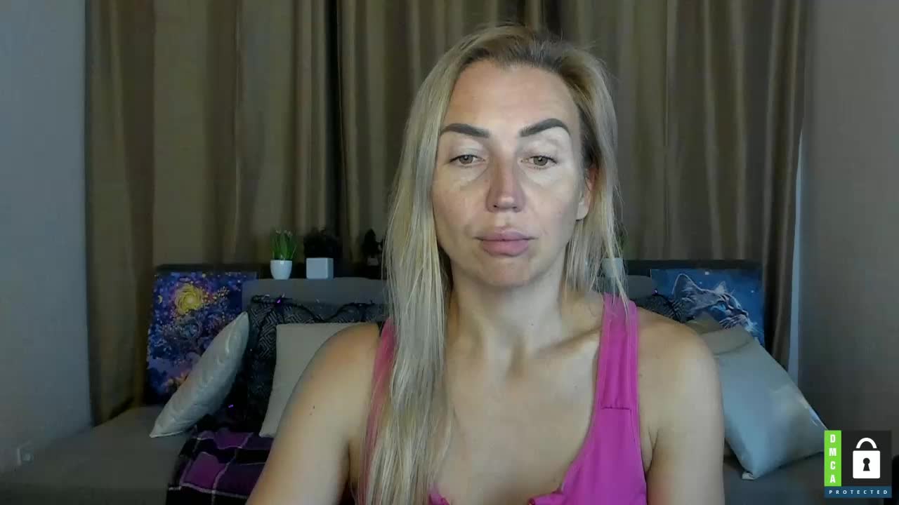 Jullyblondkiss Adult Chat October 8, 2025