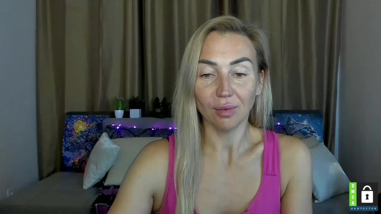 Jullyblondkiss Adult Chat October 8, 2025