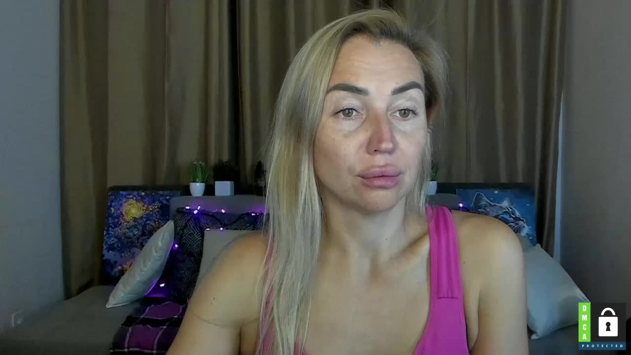 Jullyblondkiss Adult Chat October 8, 2025