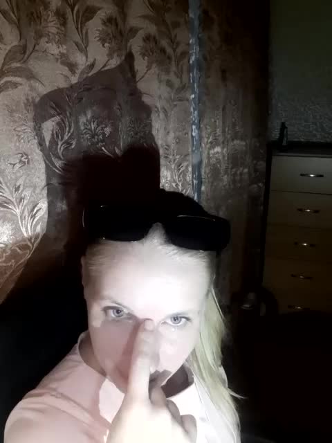 -nelya- Adult Chat October 8, 2025