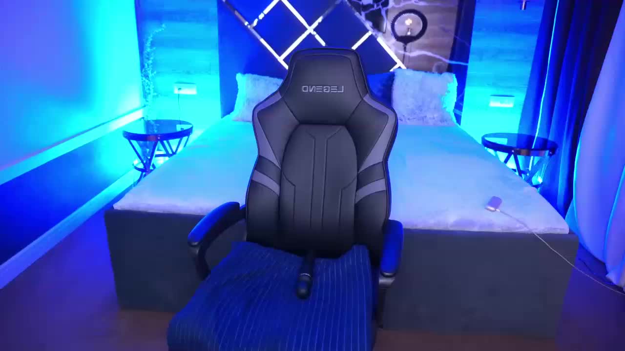 FataleNellie Adult Chat October 8, 2025