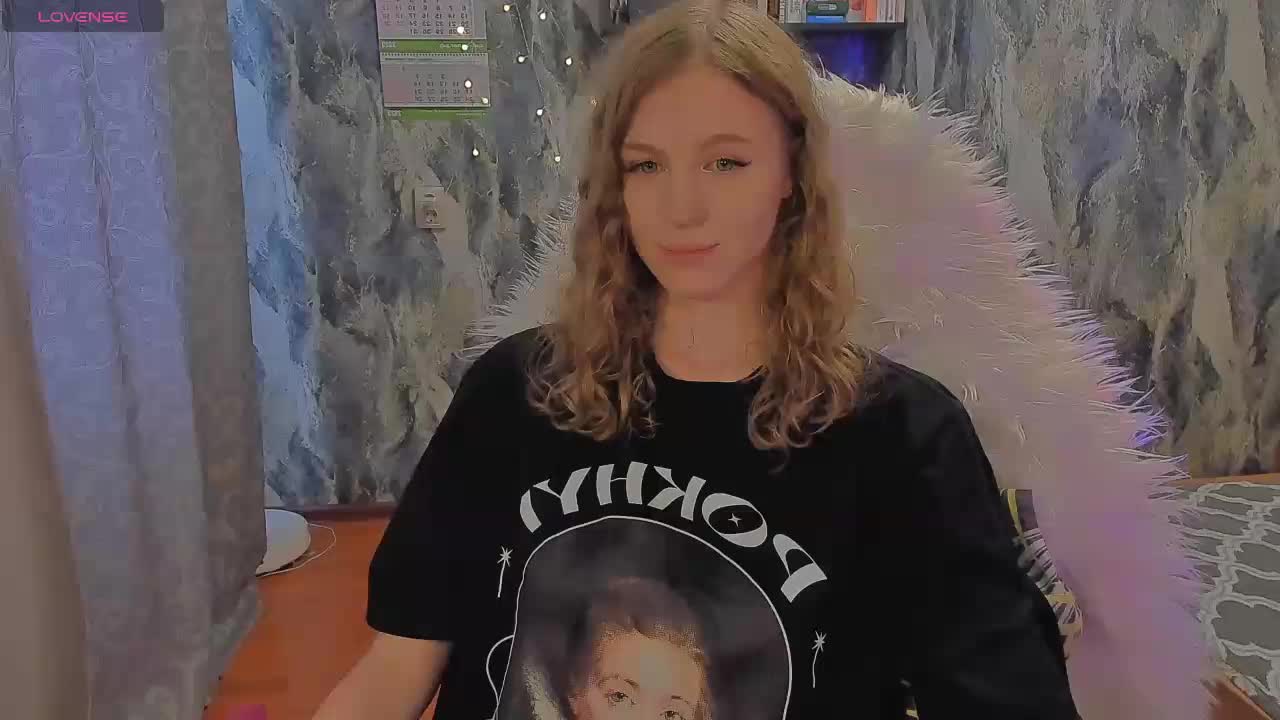 JuxxxsyBunx Adult Chat October 8, 2025