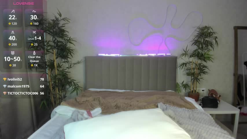 Luna_G0ld Adult Chat October 8, 2025