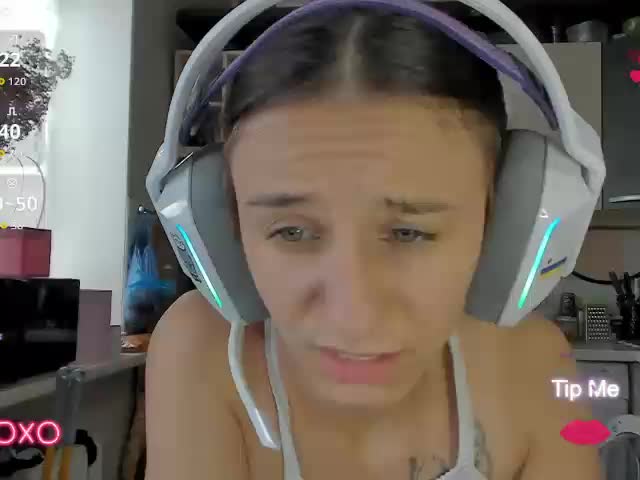 KikNika Adult Chat October 8, 2025