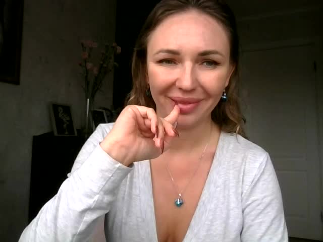 CuteAngelina Adult Chat October 8, 2025