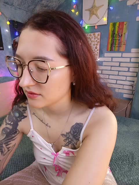 Mari_Gold Adult Chat October 8, 2025