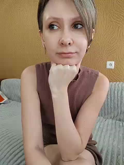 -Christina- Adult Chat October 8, 2025