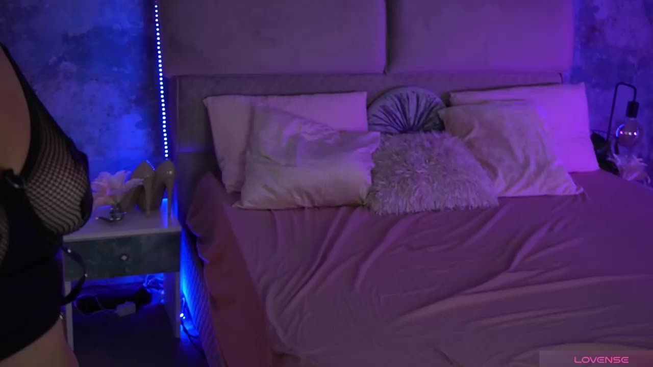 SexyIrinka Adult Chat October 8, 2025