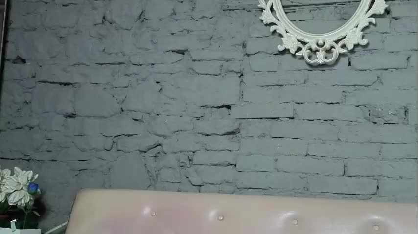 vixvixenn Adult Chat October 8, 2025