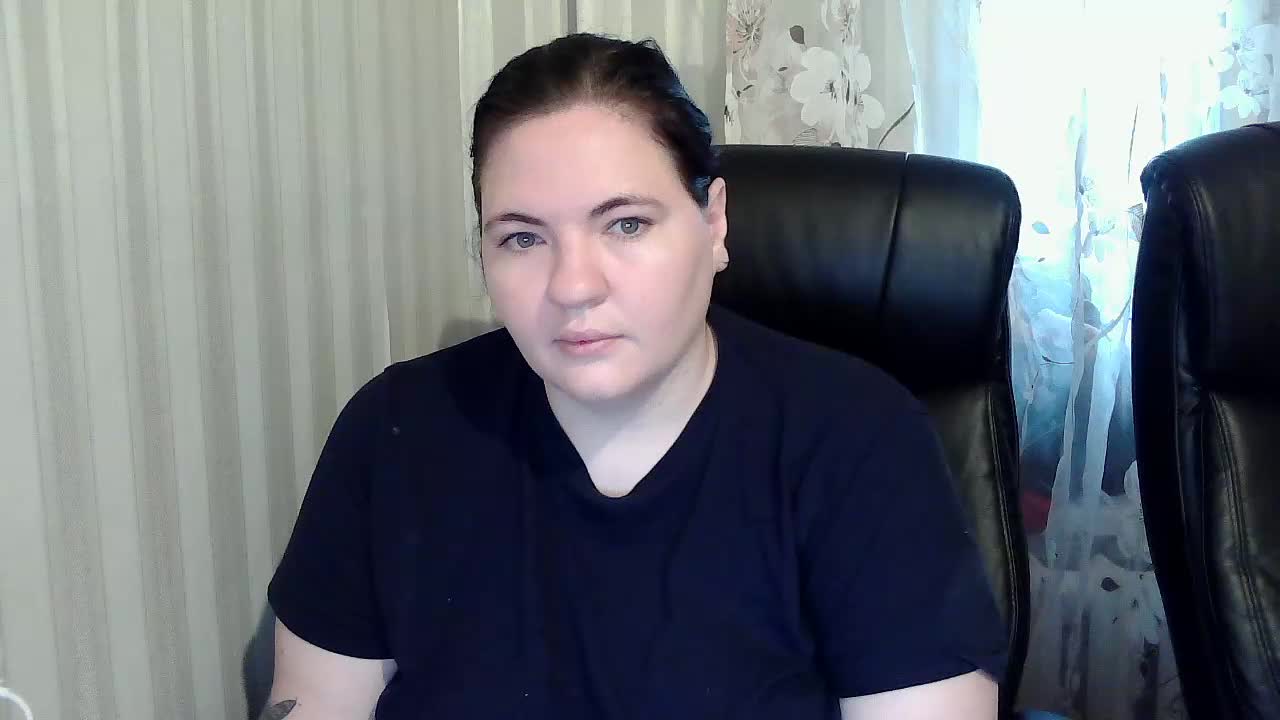 XLisaBlueX Adult Chat October 8, 2025