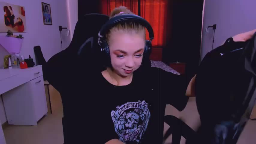 littleSiyfairy Adult Chat October 8, 2025