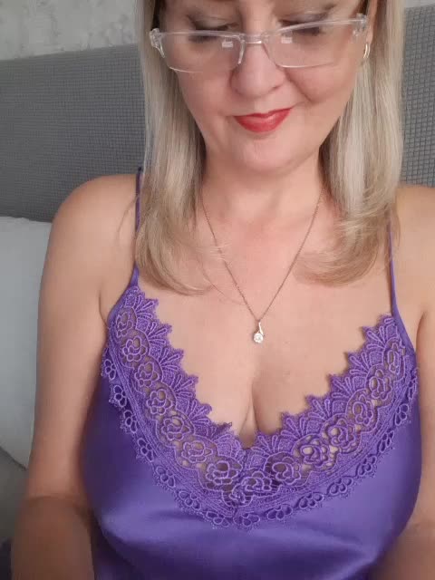 SexiestJess45 Adult Chat October 8, 2025