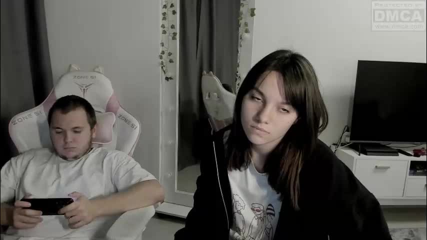 kesh_mne Adult Chat October 8, 2025