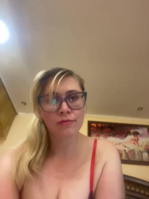 Elegant00Girl Adult Chat October 9, 2025