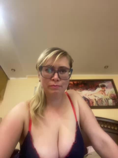 Elegant00Girl Adult Chat October 9, 2025