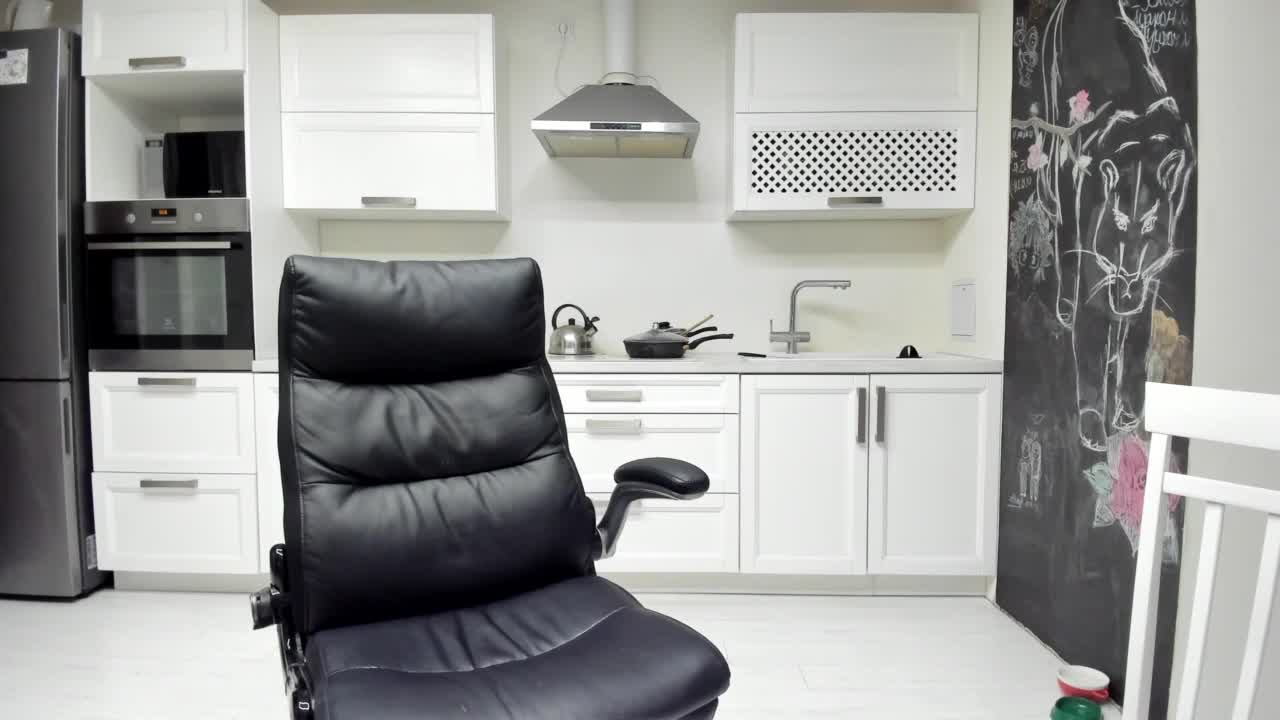 busenok Adult Chat October 9, 2025